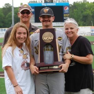 Meet your Posher, Cullen